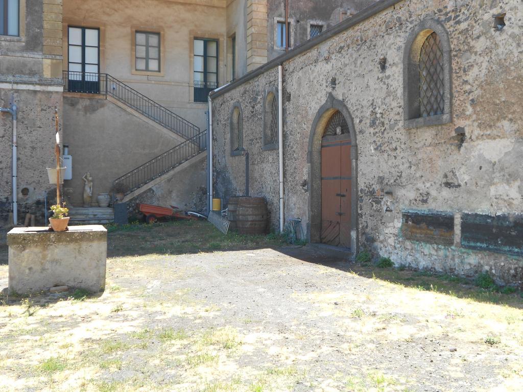 Etna Wine Azienda Agrituristica Passopisciaro Habitación foto
